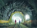Tunel św. Gotarda: Szwajcarzy wydali 12 mld franków na inwestycję, która nigdy się nie zwróci