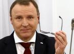 Podpis pełnomocnika pod sprostowaniem nie wystarcza. Jacek Kurski powinien osobiście podpisać się pod wyjaśnieniem wynagrodzenia dla Sławomira